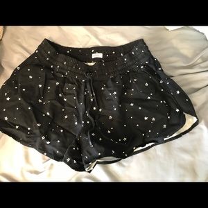 Hollister Patterned Shorts NWT